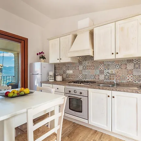 Maddalena Con Parcheggio Privato Apartman